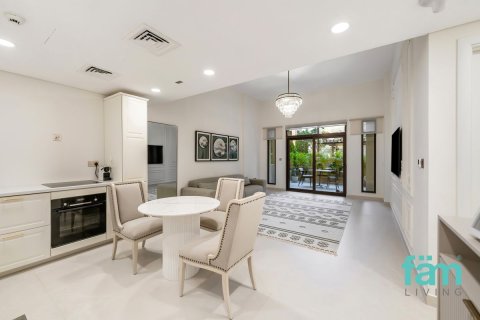 Apartment in Umm Suqeim, Dubai 1 bedroom, 94.1 sq.m. № 70537 - photo 9