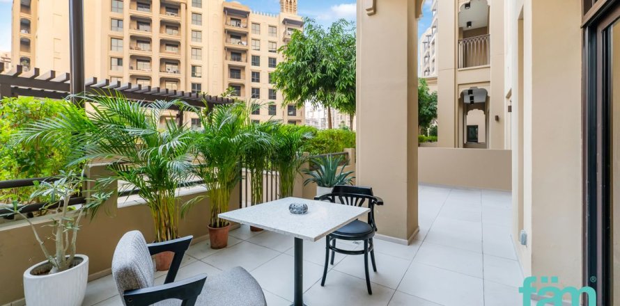 Apartment in Umm Suqeim, Dubai 1 bedroom, 94.1 sq.m. № 70537