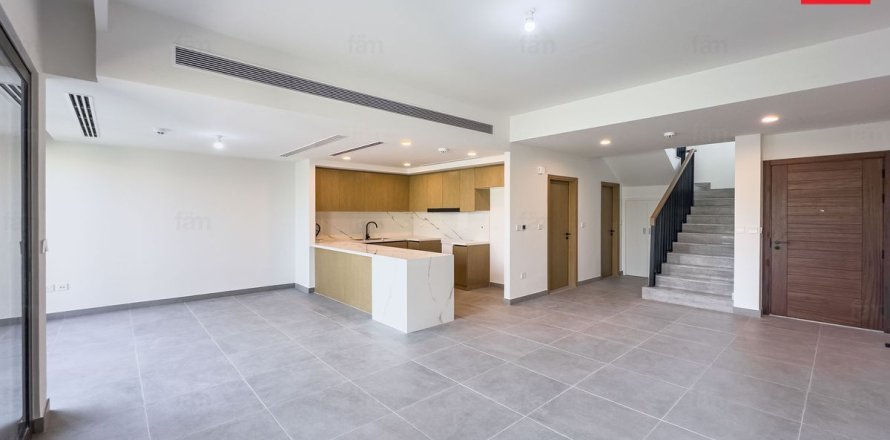 Townhouse in Dubai 3 bedrooms, 181.1 sq.m. № 70524