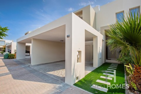 Villa à Arabian Ranches 2, Dubai, 3 chambres, 204 m², № 13582 - photo 1