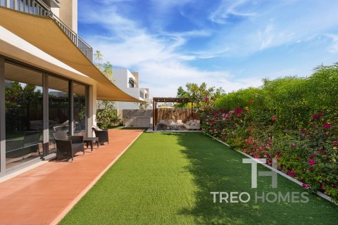 Villa in Dubai South (Dubai World Central), Dubai 3 bedrooms, 441 sq.m. № 13585 - photo 27