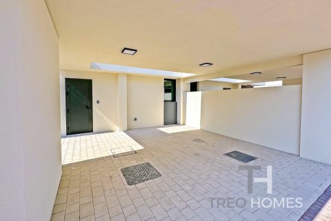 Townhouse in Town Square, Dubai 4 bedrooms, 379 sq.m. № 13577 - photo 2