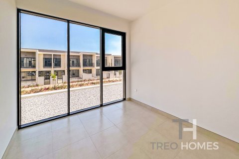Townhouse in Town Square, Dubai 4 bedrooms, 379 sq.m. № 13577 - photo 9
