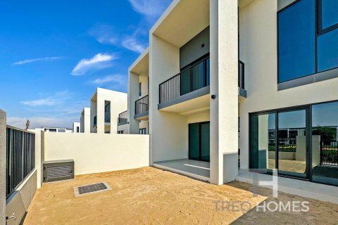 Townhouse in Town Square, Dubai 4 bedrooms, 379 sq.m. № 13577 - photo 19