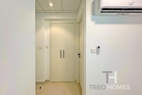Townhouse in Town Square, Dubai 4 bedrooms, 379 sq.m. № 13577 - photo 14