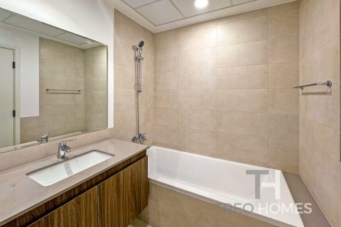 Townhouse in Town Square, Dubai 4 bedrooms, 379 sq.m. № 13577 - photo 8