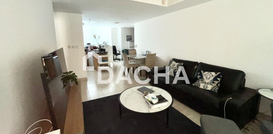 Apartment in The Waves, Dubai Marina, Dubai 1 bedroom, 90 sq.m. № 110289