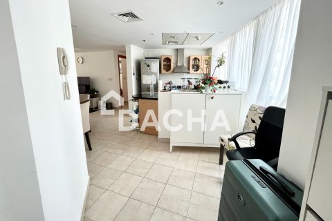 Apartment in The Waves, Dubai Marina, Dubai 1 bedroom, 90 sq.m. № 110289 - photo 8