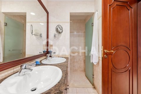 Appartement à The Crescent, Palm Jumeirah, Dubai, 2 chambres, 164 m², № 110287 - photo 18