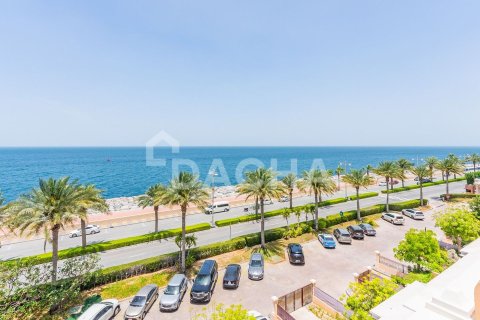 Appartement à The Crescent, Palm Jumeirah, Dubai, 2 chambres, 164 m², № 110287 - photo 4