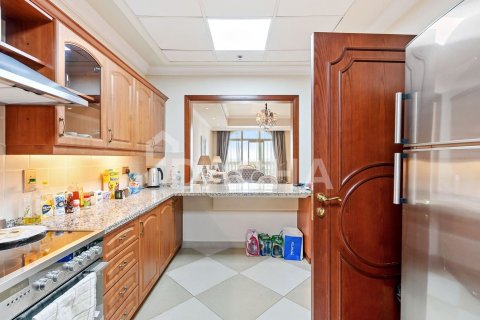 Appartement à The Crescent, Palm Jumeirah, Dubai, 2 chambres, 164 m², № 110287 - photo 11