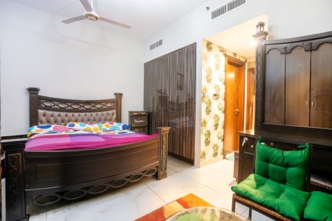 Apartment in Dubai 2 bedrooms, 96.3 sq.m. № 53080 - photo 1