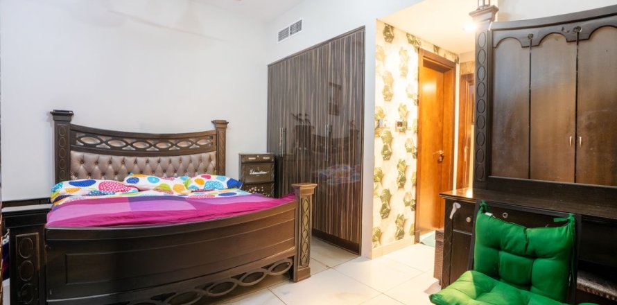 Apartment in Dubai 2 bedrooms, 96.3 sq.m. № 53080