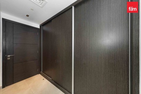Apartment in Business Bay, Dubai 2 bedrooms, 119.4 sq.m. № 53077 - photo 13