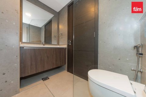 Apartment in Business Bay, Dubai 2 bedrooms, 119.4 sq.m. № 53077 - photo 17