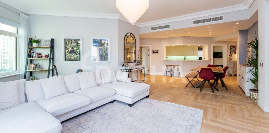 شقة في Shoreline Apartments, نخلة جميرا, دبي 3 غرف نوم, 206 م² رقم 110328