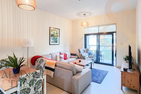 Apartamento en The Views, Dubai, 2 dormitorios, 109 m², № 62367 - foto 2