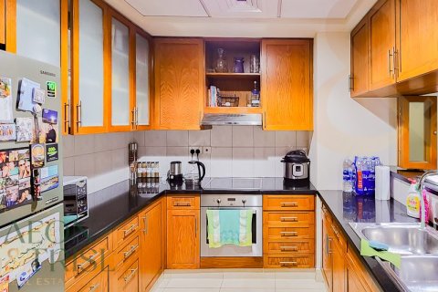 Apartamento en The Views, Dubai, 2 dormitorios, 109 m², № 62367 - foto 1