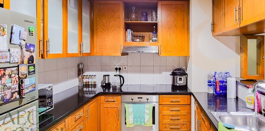 Apartamento en The Views, Dubai, 2 dormitorios, 109 m², № 62367