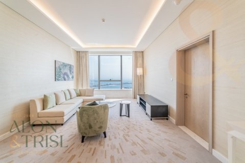 Apartamento en THE PALM TOWER en Palm Jumeirah, Dubai, 1 dormitorio, 98 m², № 62368 - foto 2