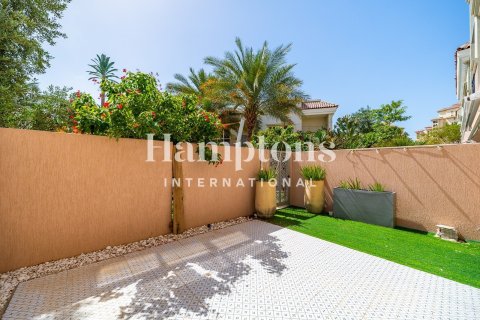 Townhouse in Hillside at Jumeirah Golf Estates, Jumeirah Golf Estates, Dubai 2 bedrooms, 134.39905398 sq.m. № 101291 - photo 10