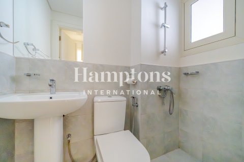 Townhouse in Hillside at Jumeirah Golf Estates, Jumeirah Golf Estates, Dubai 2 bedrooms, 134.39905398 sq.m. № 101291 - photo 14