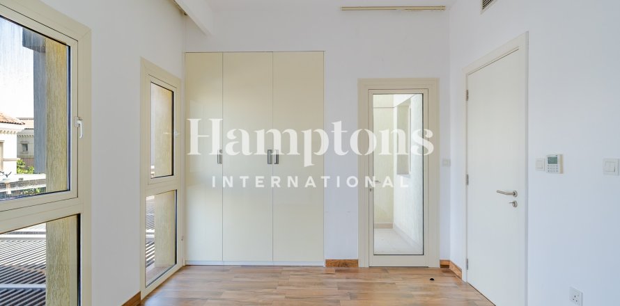 Townhouse in Hillside at Jumeirah Golf Estates, Jumeirah Golf Estates, Dubai 2 bedrooms, 134.399 sq.m. № 101291