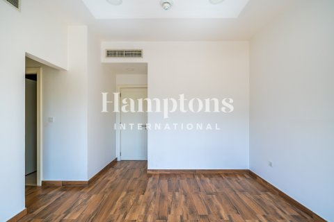 Townhouse in Hillside at Jumeirah Golf Estates, Jumeirah Golf Estates, Dubai 2 bedrooms, 134.39905398 sq.m. № 101291 - photo 24