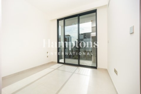 Villa in Arabian Ranches 3, Dubai 4 bedrooms, 447.97826600 sq.m. № 101290 - photo 15