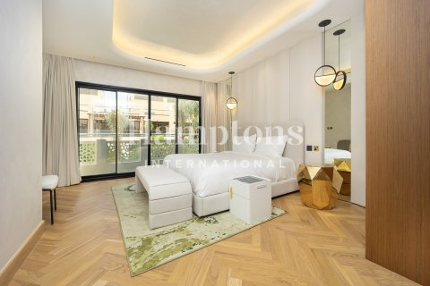 Villa in Meadows 1, Meadows, Dubai 4 bedrooms, 371.61200000 sq.m. № 101279 - photo 3