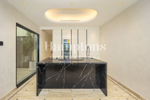 Villa in Meadows 1, Meadows, Dubai 4 bedrooms, 371.61200000 sq.m. № 101279 - photo 22