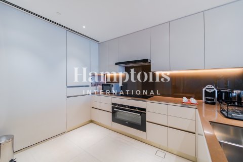 Apartment in Jumeirah Beach Residence, Dubai 4 bedrooms, 335.31015275 sq.m. № 101282 - photo 22