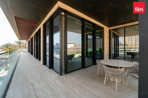 Villa en Palm Jumeirah, Dubai, 6 dormitorios, 1358.1 m², № 23903 - foto 25
