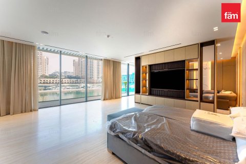 Villa en Palm Jumeirah, Dubai, 6 dormitorios, 1358.1 m², № 23903 - foto 17