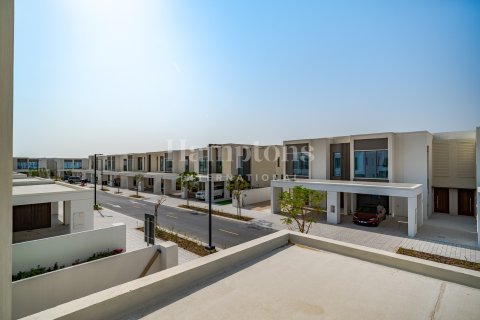 Townhouse in Al Manara, Jumeirah Village Triangle, Dubai 4 bedrooms, 257.51968376 sq.m. № 95392 - photo 16