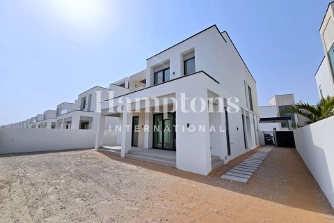 Villa in Arabian Ranches 3, Dubai 4 bedrooms, 380.62359100 sq.m. № 95387 - photo 16