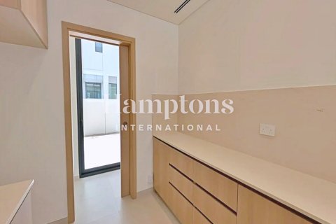 Villa in Arabian Ranches 3, Dubai 4 bedrooms, 380.62359100 sq.m. № 95387 - photo 10