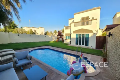 Villa en Regional, Jumeirah Park, Dubai, 4 dormitorios, 403 m², № 78166 - foto 18