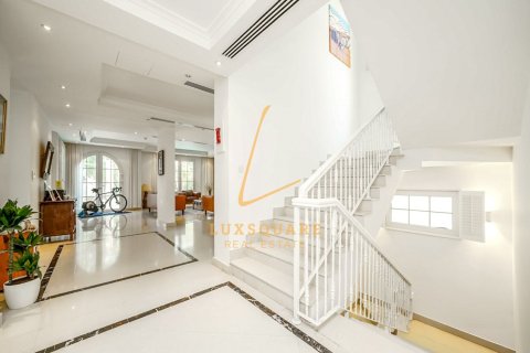 Villa en Jumeirah Golf Estates, Dubai, 5 dormitorios, 903 m², № 78191 - foto 15
