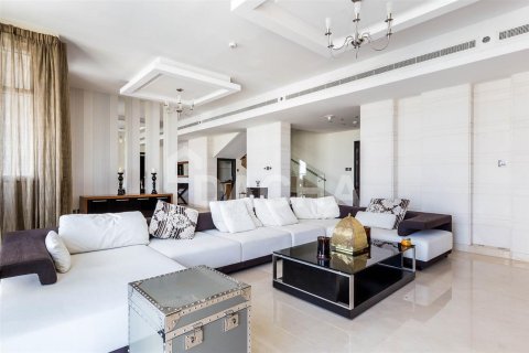 Купить пентхаус в The Torch, Дубай Марина, Дубай: 3 спальни, 357.3м², № 3583 - фото 1