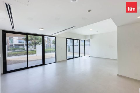 Villa in Dubai 4 bedrooms, 255.5 sq.m. № 47899 - photo 5