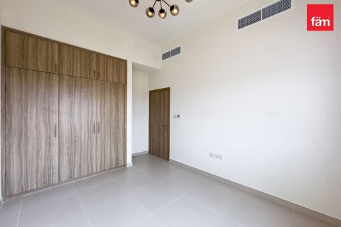 Снять в аренду виллу в Дубае: 4 спальни, 227.2м², № 64275 - фото 25