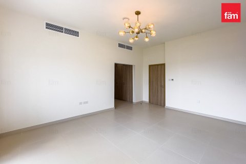 Снять в аренду виллу в Дубае: 4 спальни, 227.2м², № 64275 - фото 18