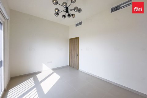 Снять в аренду виллу в Дубае: 4 спальни, 227.2м², № 64275 - фото 16