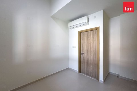 Снять в аренду виллу в Дубае: 4 спальни, 227.2м², № 64275 - фото 21