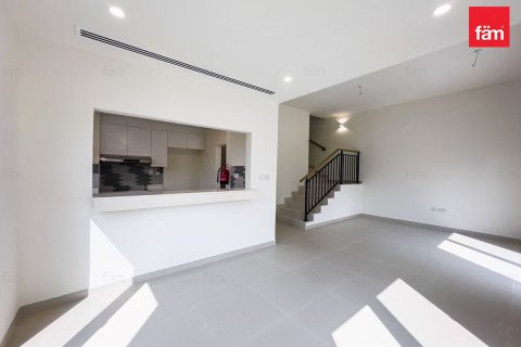 Снять в аренду виллу в Дубае: 4 спальни, 227.2м², № 64275 - фото 5