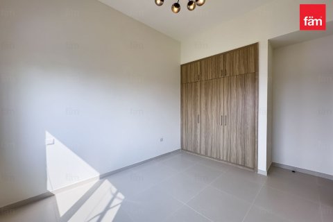 Снять в аренду виллу в Дубае: 4 спальни, 227.2м², № 64275 - фото 15