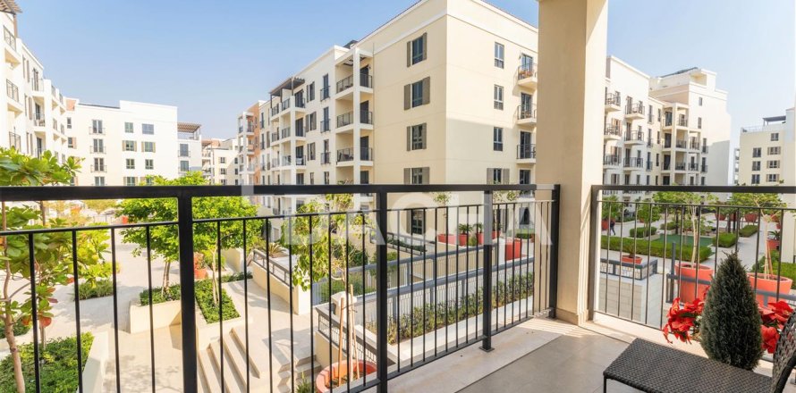 Квартира в Джумейре, Дубай, 2 спальни, 117.4м², № 6828