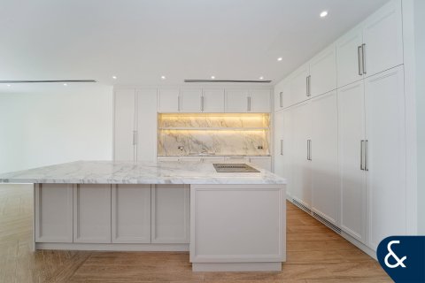 Townhouse in Jumeirah Golf Estates, Dubai 3 bedrooms, 267 sq.m. № 98725