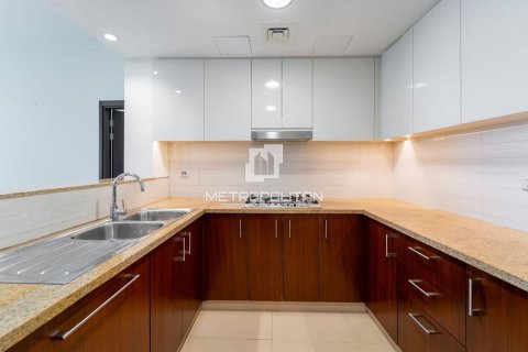 Купить квартиру в Burj Vista, Даунтаун Дубай (Даунтаун Бурдж Дубай), Дубай: 2 спальни, 124м², № 74264 - фото 3